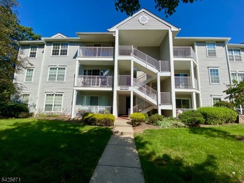 177 Rachel Ct, Franklin Park, NJ, 08823-1547 | Card Image