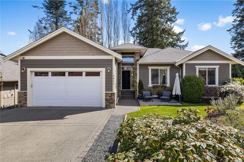 2913 Pacific View Terr, Campbell River, BC, V9H1V4 | Card Image