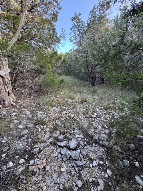 918 Debco Ln, Spicewood, TX, 78669-6627 | Card Image