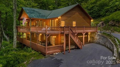 587 Grouse Thicket Rd, Mars Hill, NC, 28754-5830 | Card Image