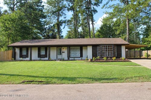 1967 Teakwood Dr, Jackson, MS, 39212-2535 | Card Image