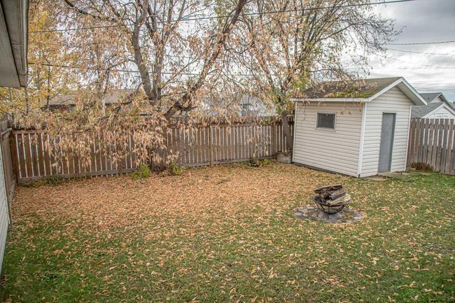 10513 106 Street, House other with 4 bedrooms, 2 bathrooms and 4 parking in High Level AB | Image 25