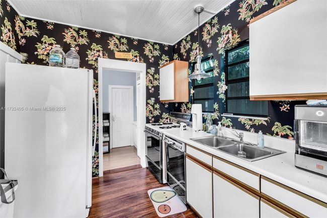 3613 Royal Palm Ave, House other with 4 bedrooms, 5 bathrooms and null parking in Miami FL | Image 35