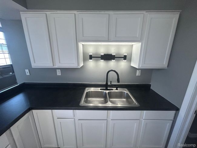 914 Kitchen | Image 8