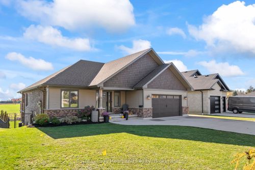 {{alt}} | Card Image