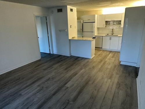 apt-e1-1106 Green Pine Blvd, West Palm Beach, FL, 33409-7078 | Card Image