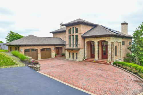 5112 Shattuc Ave, Cincinnati, OH, 45208-4232 | Card Image