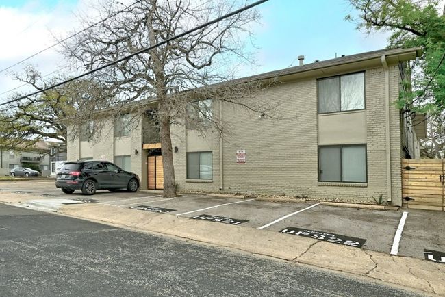 APT-201 - 1307 Norwalk Ln, Condo with 2 bedrooms, 2 bathrooms and 2 parking in Austin TX | Image 18