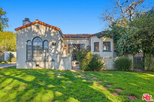 2333 22nd Street, Santa Monica, CA, 90405 | Card Image