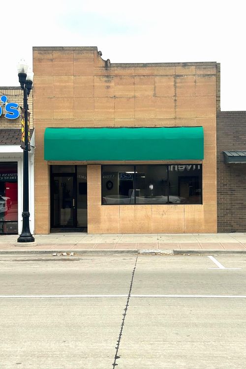 113 Main St S, Hutchinson, MN, 55350-2506 | Card Image
