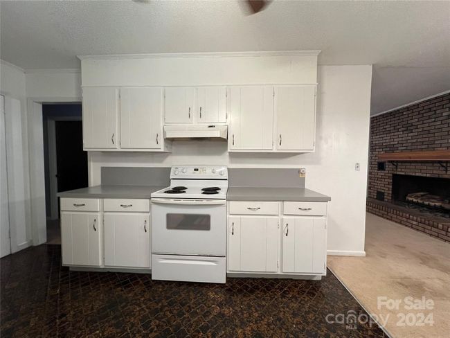 2546 White Oak Mountain Rd, House other with 3 bedrooms, 2 bathrooms and null parking in Columbus NC | Image 15