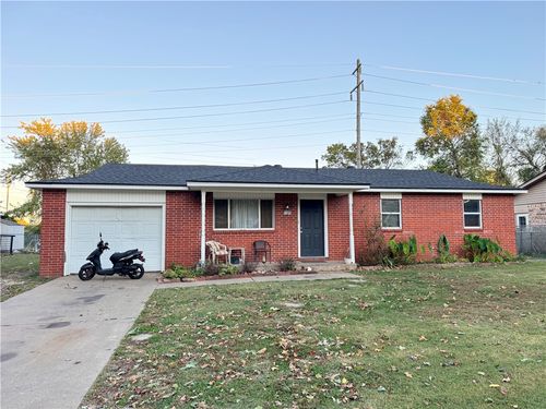 1107 White Rd, Springdale, AR, 72762-7731 | Card Image