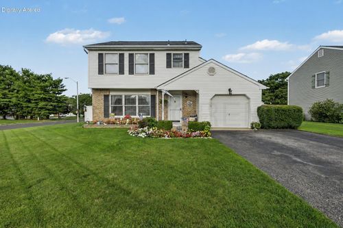 30 Albatross Dr, Howell, NJ, 07731-2869 | Card Image