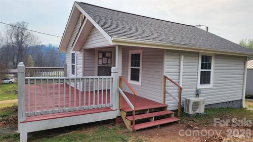 431 Ashworth Cir, Marion, NC, 28752-4905 | Card Image