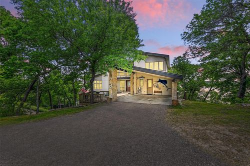 8133 Cahoba Dr, Fort Worth, TX, 76135-4438 | Card Image