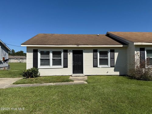 1804 Burgaw Hwy, Jacksonville, NC, 28540-3250 | Card Image