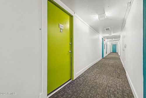 3r-4750 N Central Ave, Phoenix, AZ, 85012-1725 | Card Image