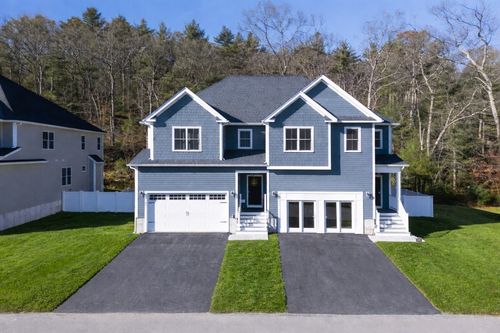 22-35 Thomas Mann Cir, Norfolk, MA, 02056-1684 | Card Image