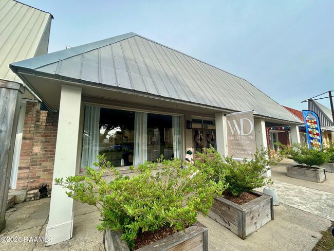 front left | Image 4