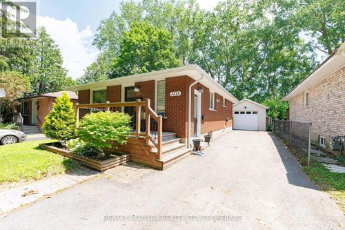 3273 Addison Ave, Niagara Falls, ON, L2J3K6 | Card Image