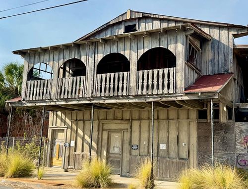 433 2nd St, CEDAR KEY, FL, 32625-5119 | Card Image