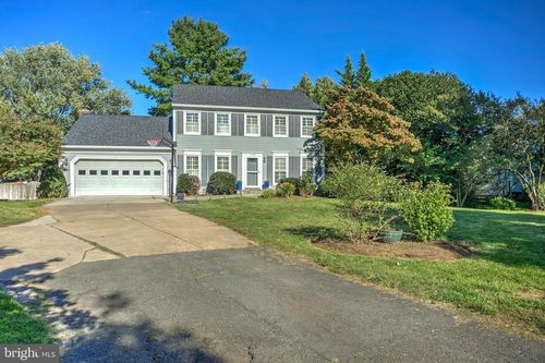 13058 Farthingale Dr, Herndon, VA, 20171-2683 | Card Image