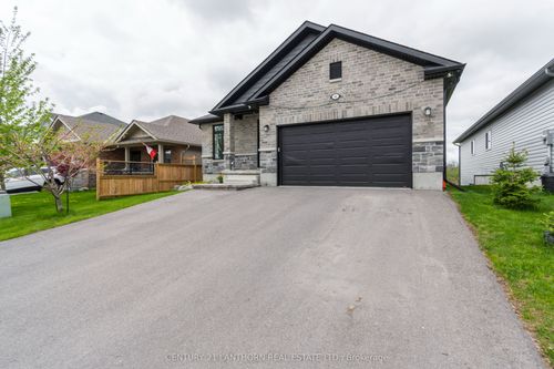 64 Redwood Dr, Belleville, ON, K8N0K4 | Card Image