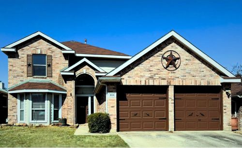908 Rustic Dr, Fort Worth, TX, 76179-2342 | Card Image