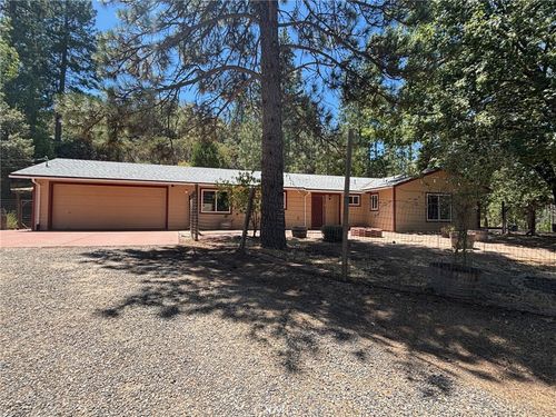 5615 Silver Strand Fall, Mariposa, CA, 95338 | Card Image