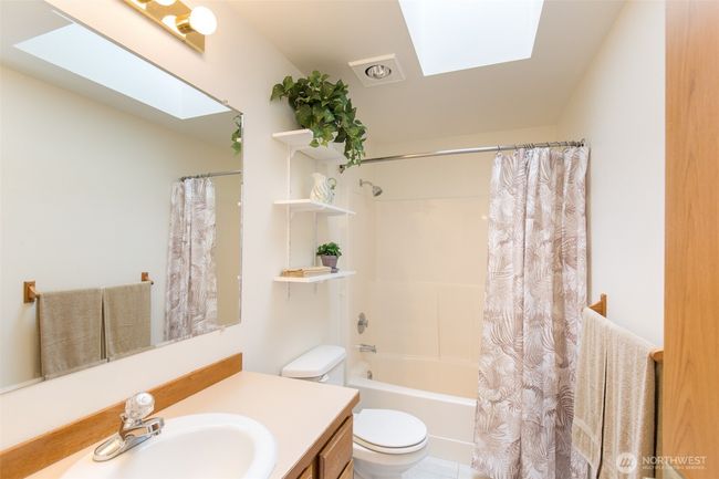 862 E Cedar St, House other with 3 bedrooms, 2 bathrooms and 2 parking in Sequim WA | Image 15