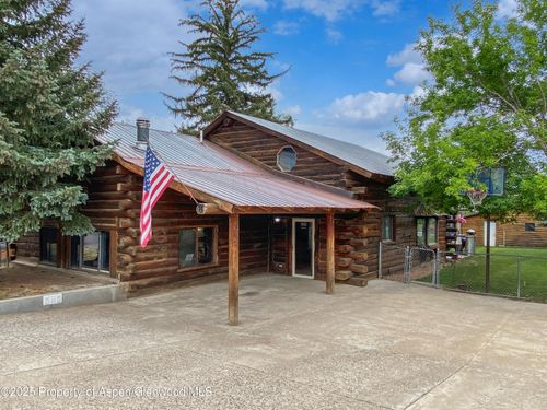 950 Cleveland St, Meeker, CO, 81641-3220 | Card Image