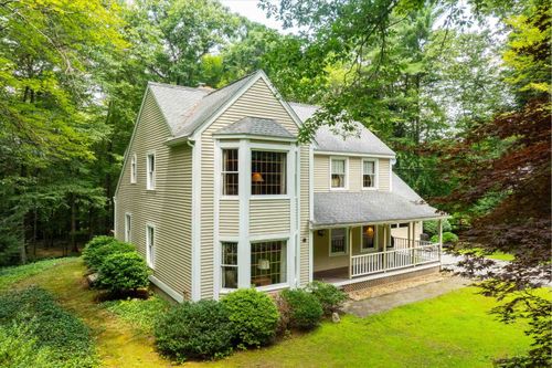 60 Woodland Rd, Vernon, VT, 05354-9611 | Card Image