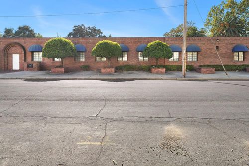 646 El Camino Avenue, Sacramento, CA, 95815 | Card Image