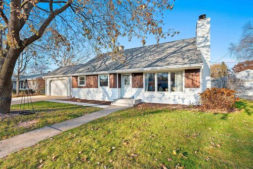 651 Karl Street, ALLOUEZ, WI, 54301 | Card Image