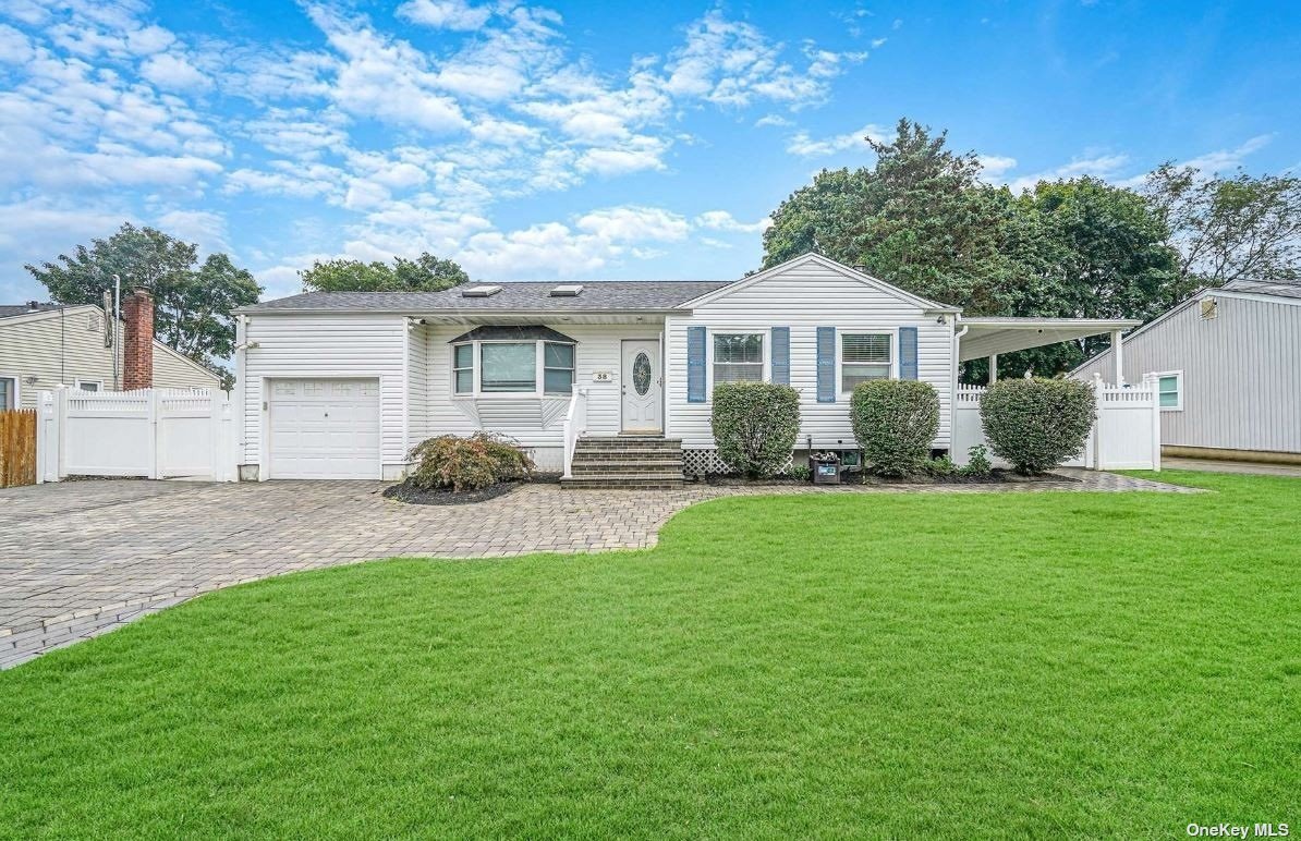 Morton St, Brentwood, NY 11717