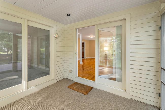 9 Peninsula Dr, Condo with 2 bedrooms, 3 bathrooms and null parking in Stratham NH | Image 21