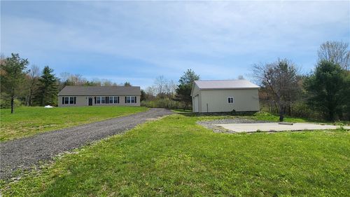 185 Lawrence Rd, Newark Valley, NY, 13811-4704 | Card Image