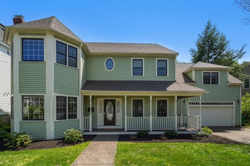 322 Cabot St, Newton, MA, 02460-2254 | Card Image
