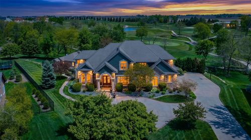 2817 Ne Seneca Dr, Ankeny, IA, 50021-6727 | Card Image