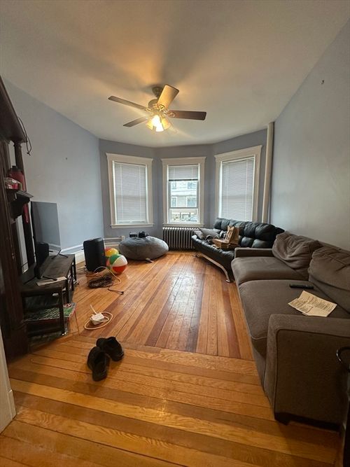 22-22 Winslow Rd, Brookline, MA, 02446-6752 | Card Image