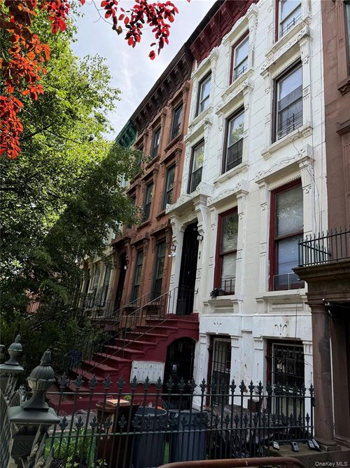 64 Hancock St, Brooklyn, NY, 11216-1911 | Card Image