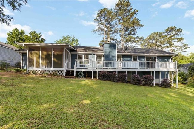 2142 Graystone Pkwy, House other with 3 bedrooms, 2 bathrooms and null parking in Grayson GA | Image 15