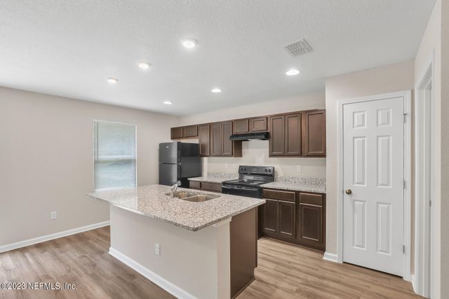 *This photo is of the same floor plan but a different home. Some finishes may slightly differ.* | Image 6