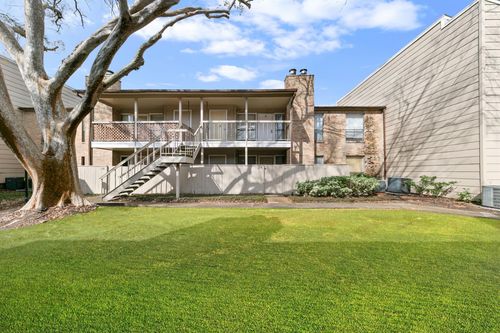 apt-239-2110 Wilcrest Dr, Houston, TX, 77042-2654 | Card Image