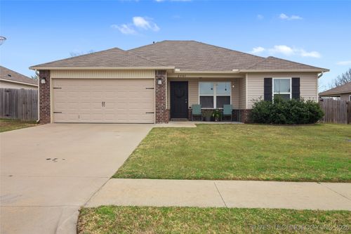 23381 Donna Ln, Claremore, OK, 74019-0001 | Card Image