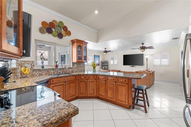 14288 Sw 21 St Ter, House other with 4 bedrooms, 4 bathrooms and null parking in Miami FL | Image 49