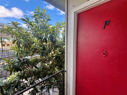 f-3906 Video St, Dickinson, TX, 77539 | Card Image