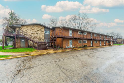 apt-2d-1815 Whitechapel Dr, Mount Prospect, IL, 60056-4721 | Card Image