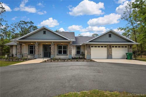 3991 N Buckhorn Dr, Beverly Hills, FL, 34465-4699 | Card Image