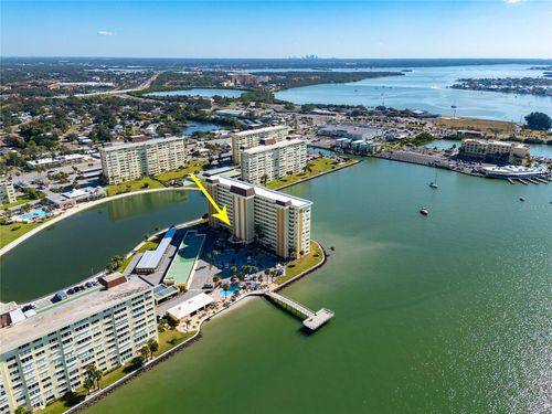 203-4775 Cove Cir, St Petersburg, FL, 33708-2859 | Card Image